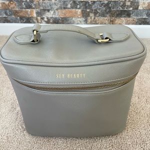 Sly beauty everneed make up bag